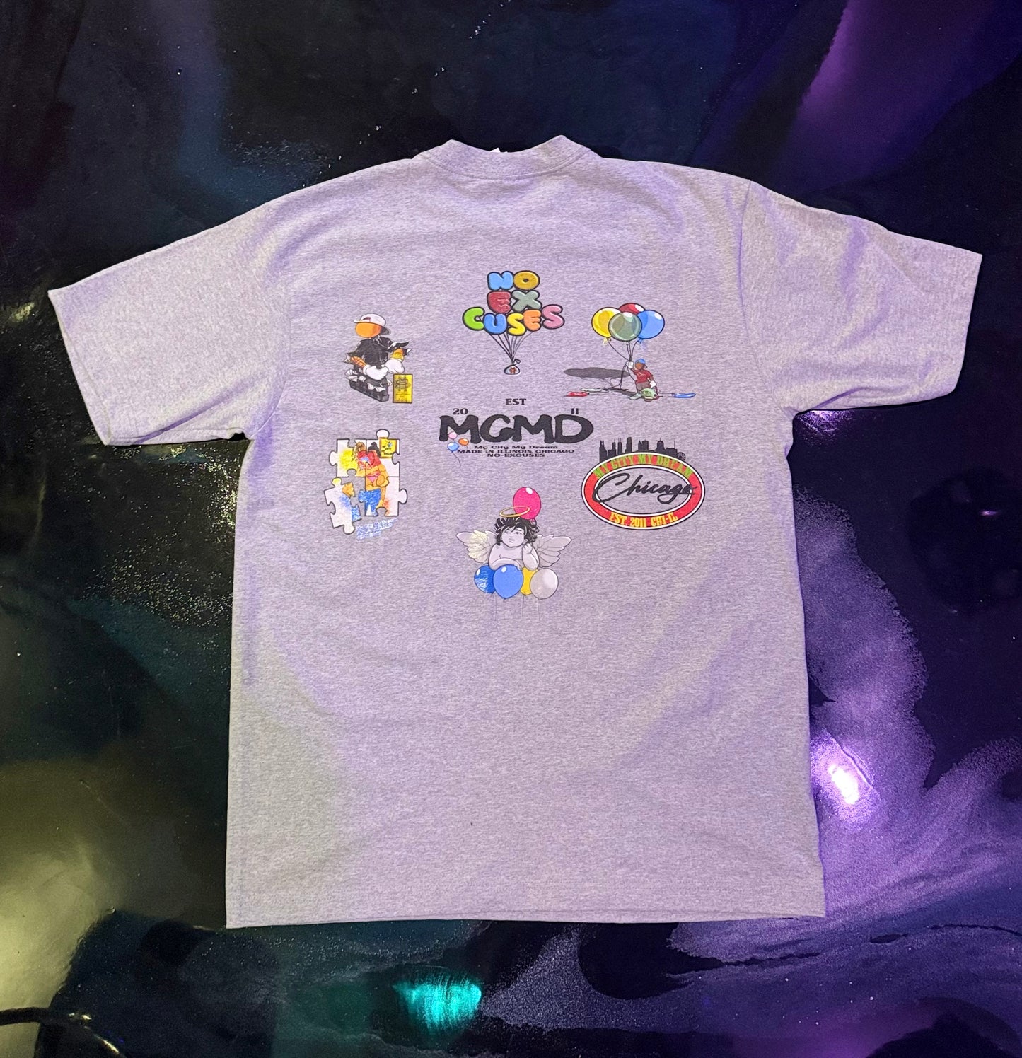 CLASSIC COLLAGE Tee (oversized unisex fit)