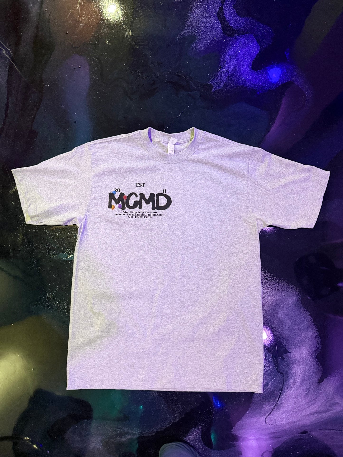 CLASSIC COLLAGE Tee (oversized unisex fit)